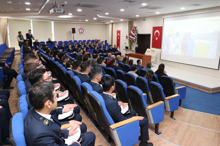 Iste Kadinlar Gunu 4