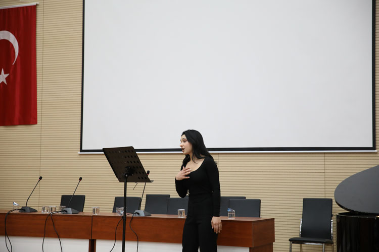 Iste Kadinlar Gunu 8