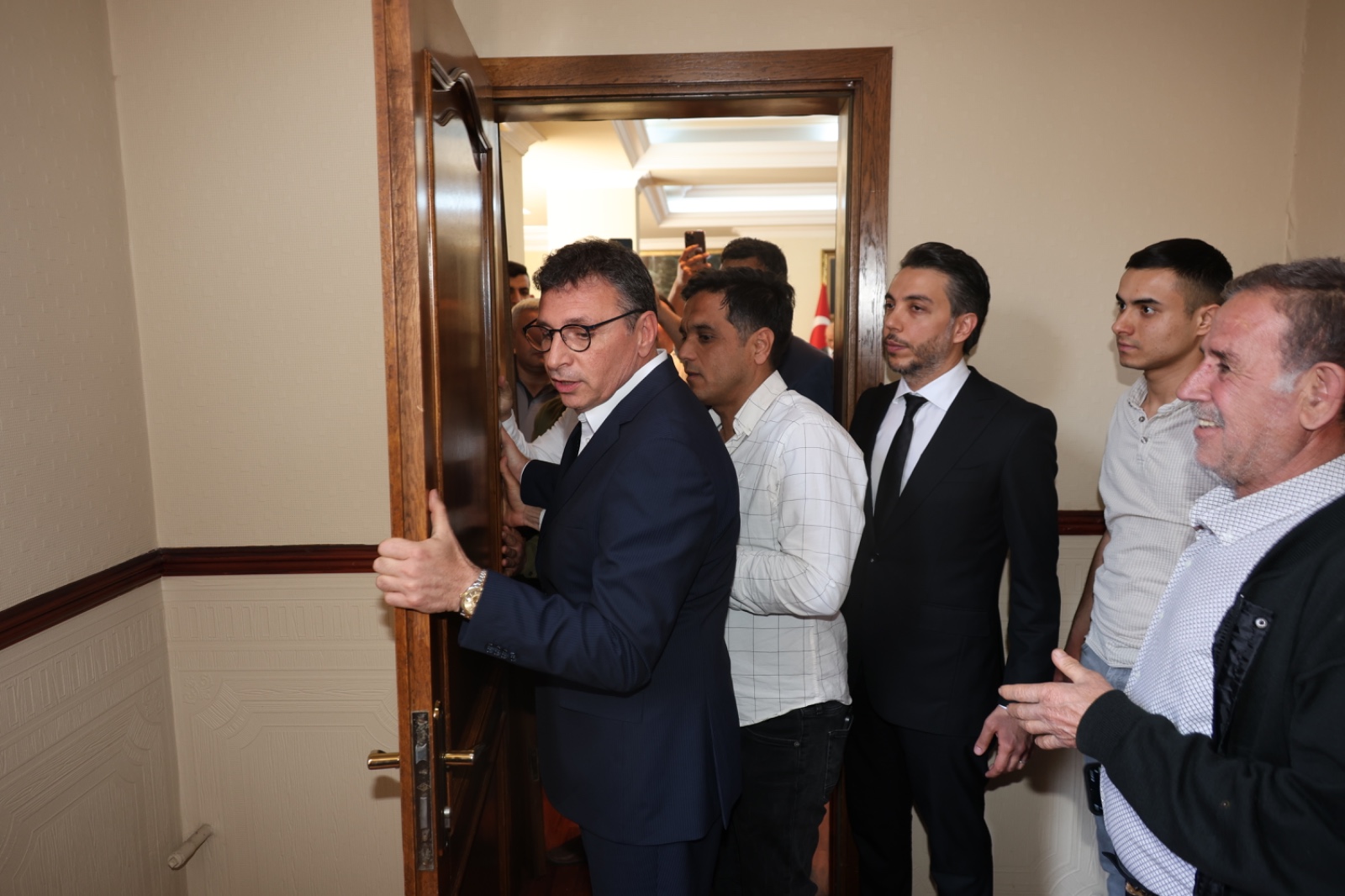 2F1Baea4 De7E 442F Aac9 5D63A16Ed220