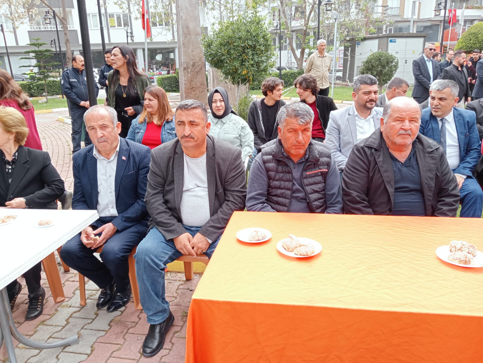 76601743 B3E0 4520 A311 Aea0Ffe7060E