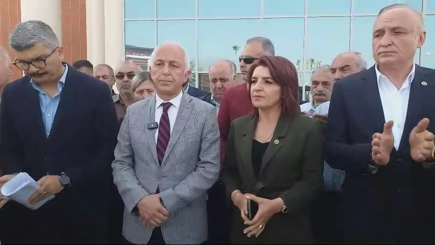 B Y S U7696. M P4 Snapshot 00.27.282