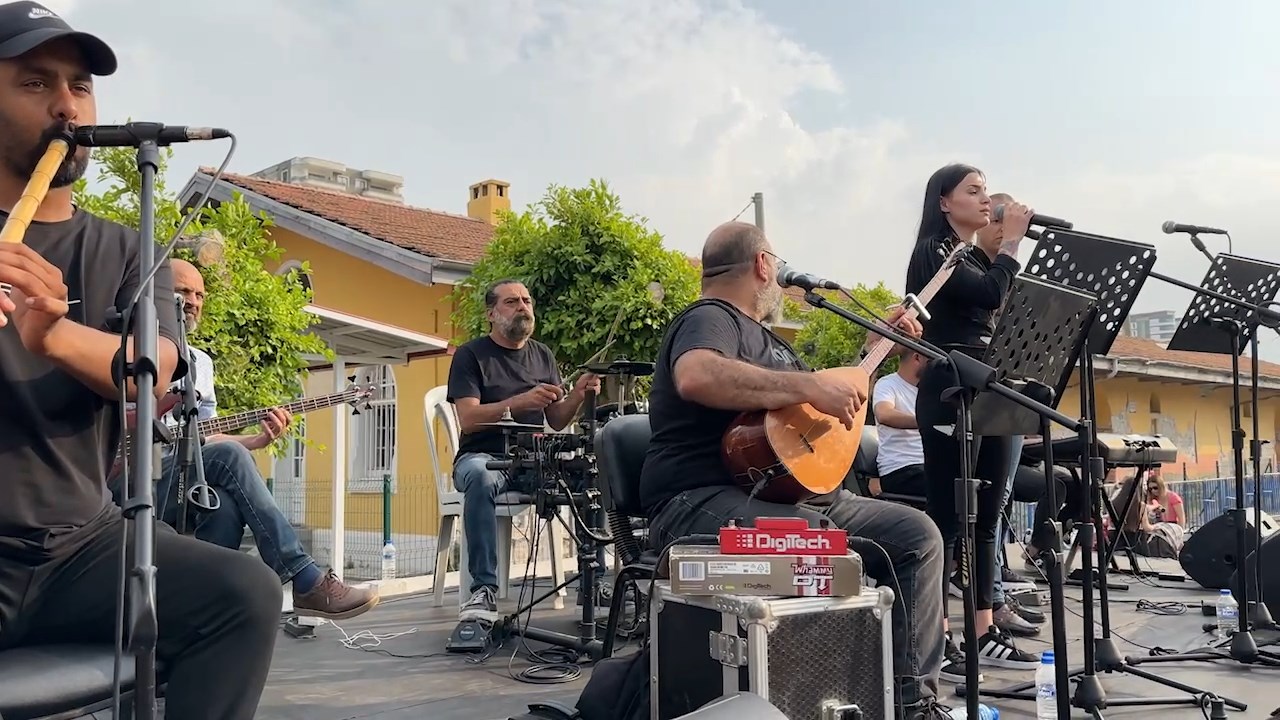 1 Mayın Yürüyüş .Mp4 Snapshot 04.11.181