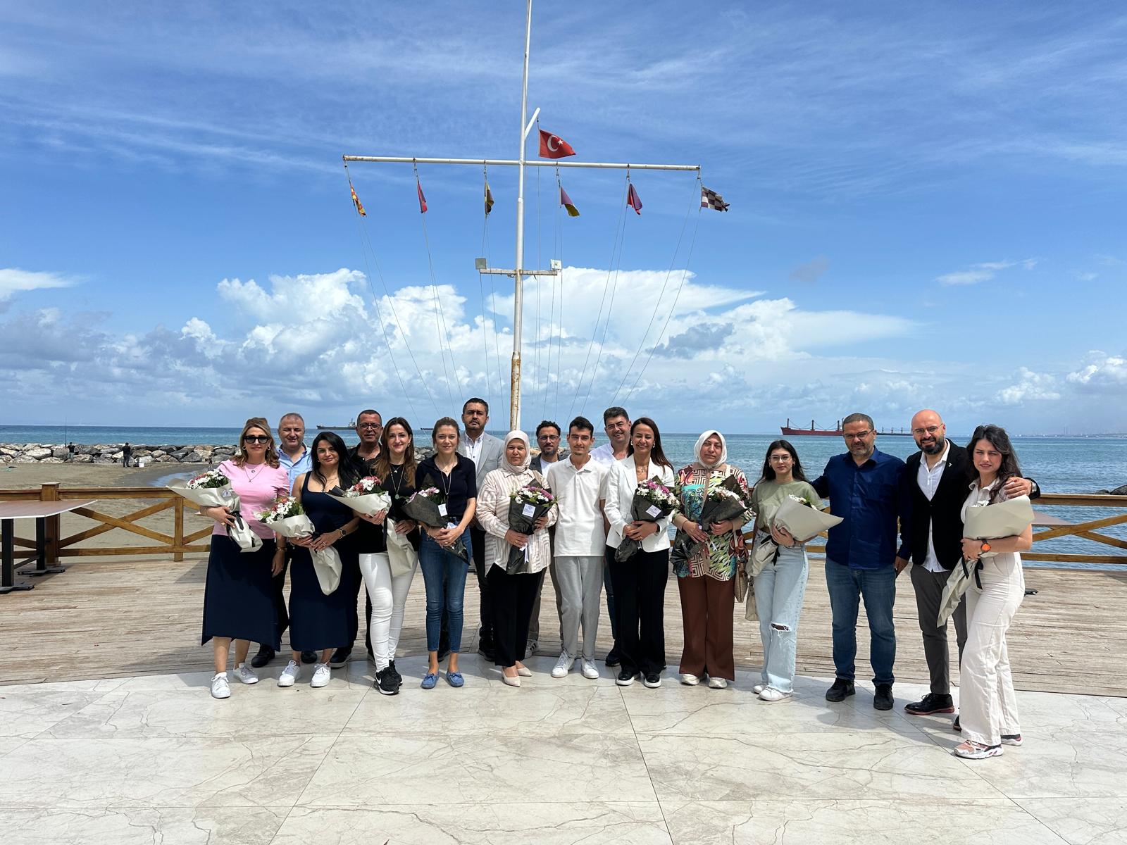 3Eeb7Bde 0C16 4D9F B0De 0Dbb2Fdf44B5