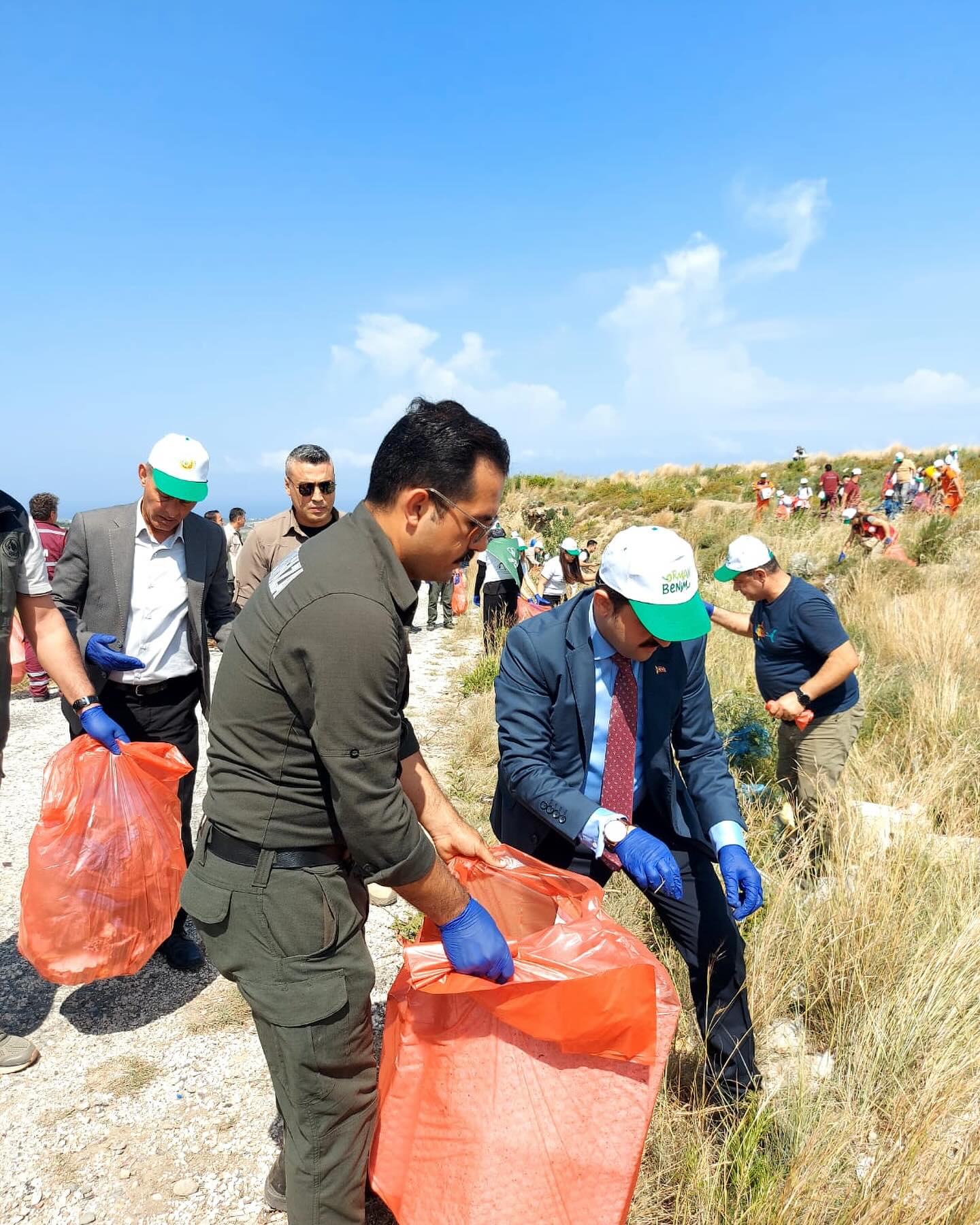 440785645 17959751819766251 2319813806812504156 N