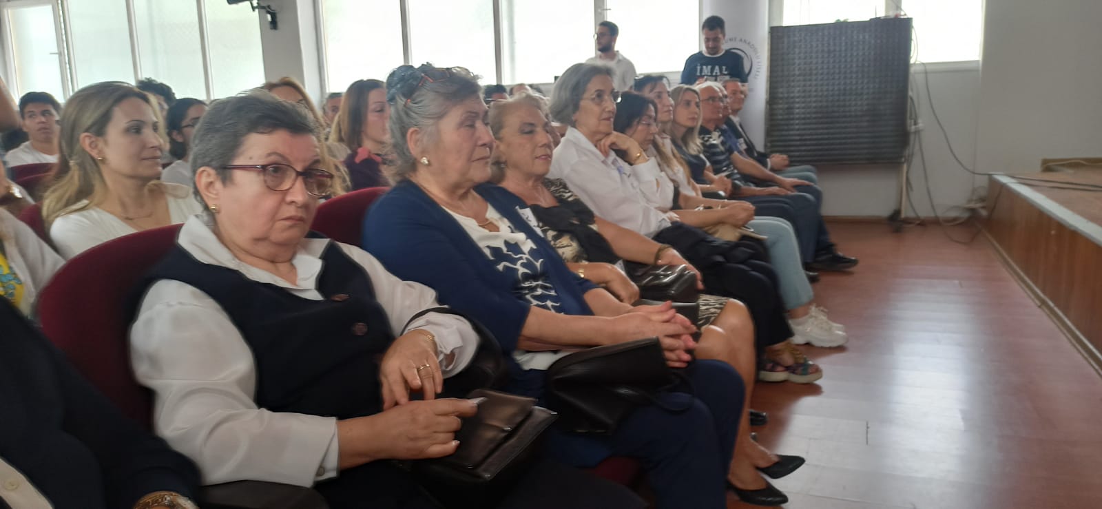 4D8D5Bf4 3D74 4C1A A6Bb 530Bf3Cae736