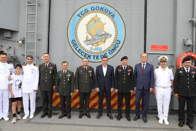 B337 C16 D C067 45 F C B7 D A D C C4 B B18797 A