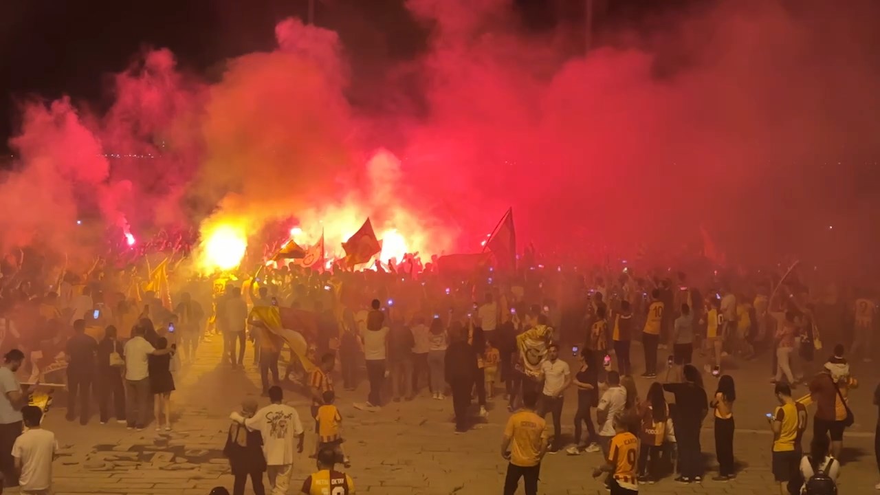 Galatasarıy Şampiyon Org.mp4 Snapshot 02.12.701