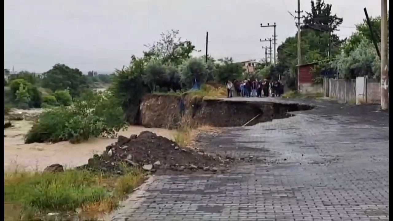 Hatay Yagisa Teslim.mp4 Snapshot 01.10.240