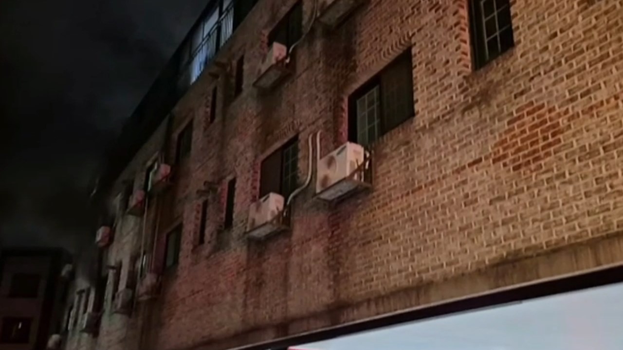 Korede Yanarak Oldu.mp4 Snapshot 00.51.863