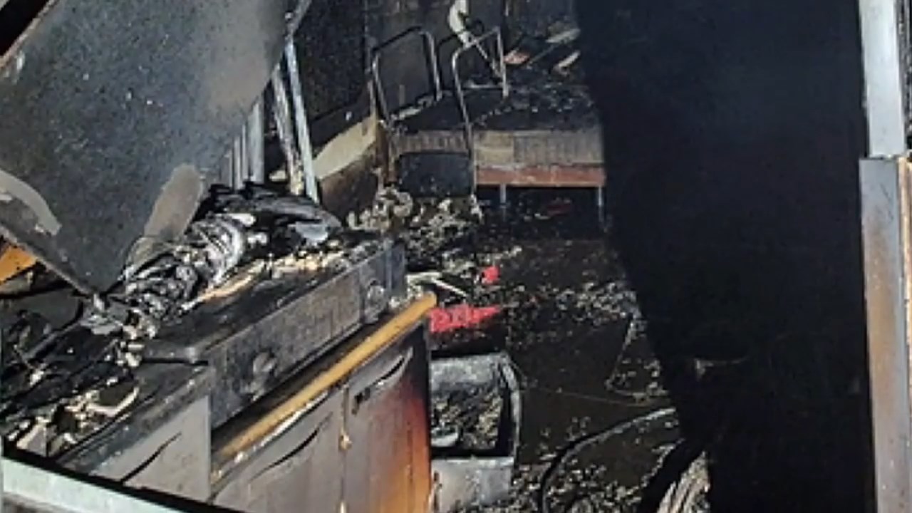 Korede Yanarak Oldu.mp4 Snapshot 01.05.708