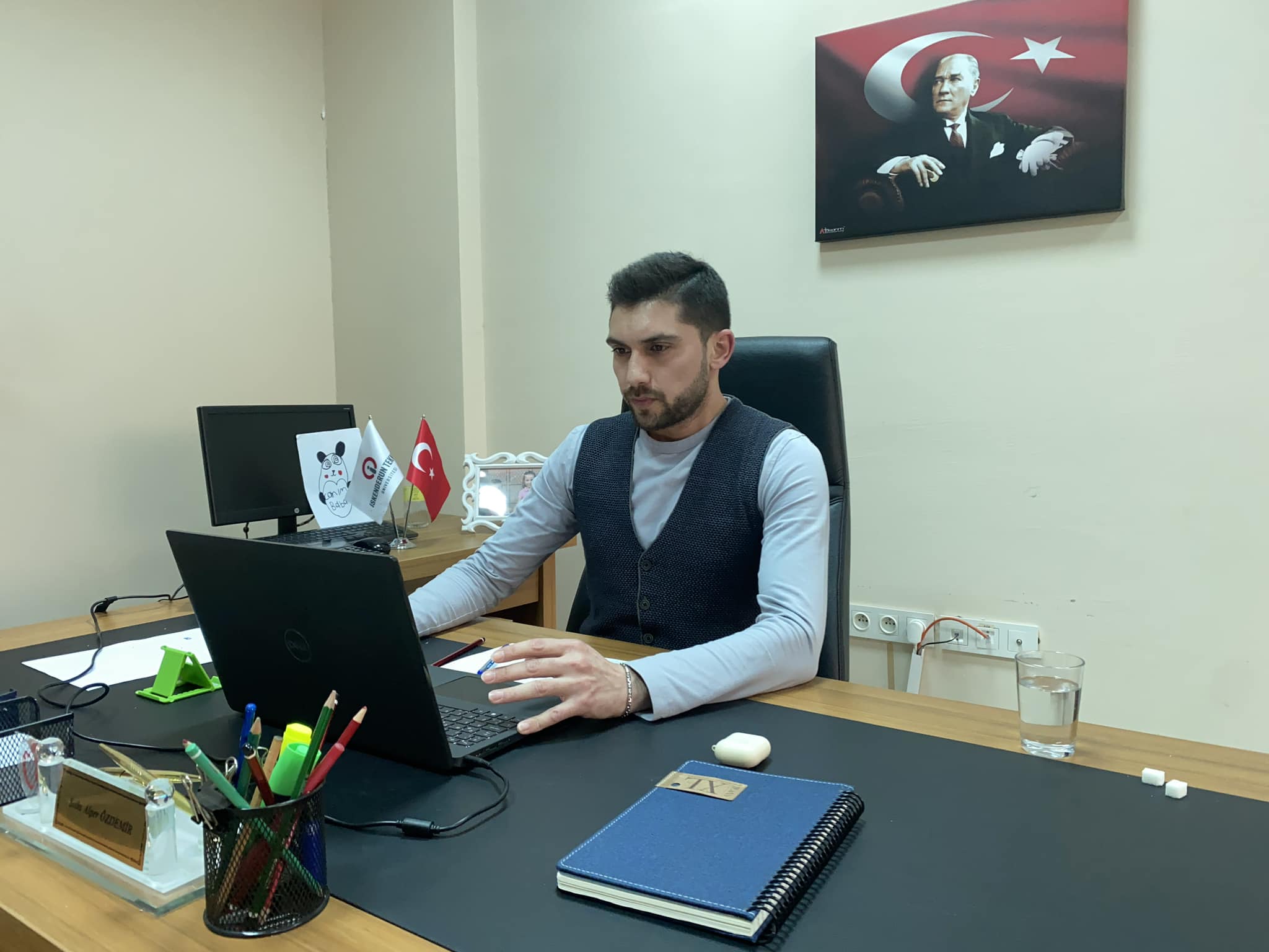 438161955 25533066646307864 3748131721150205387 N