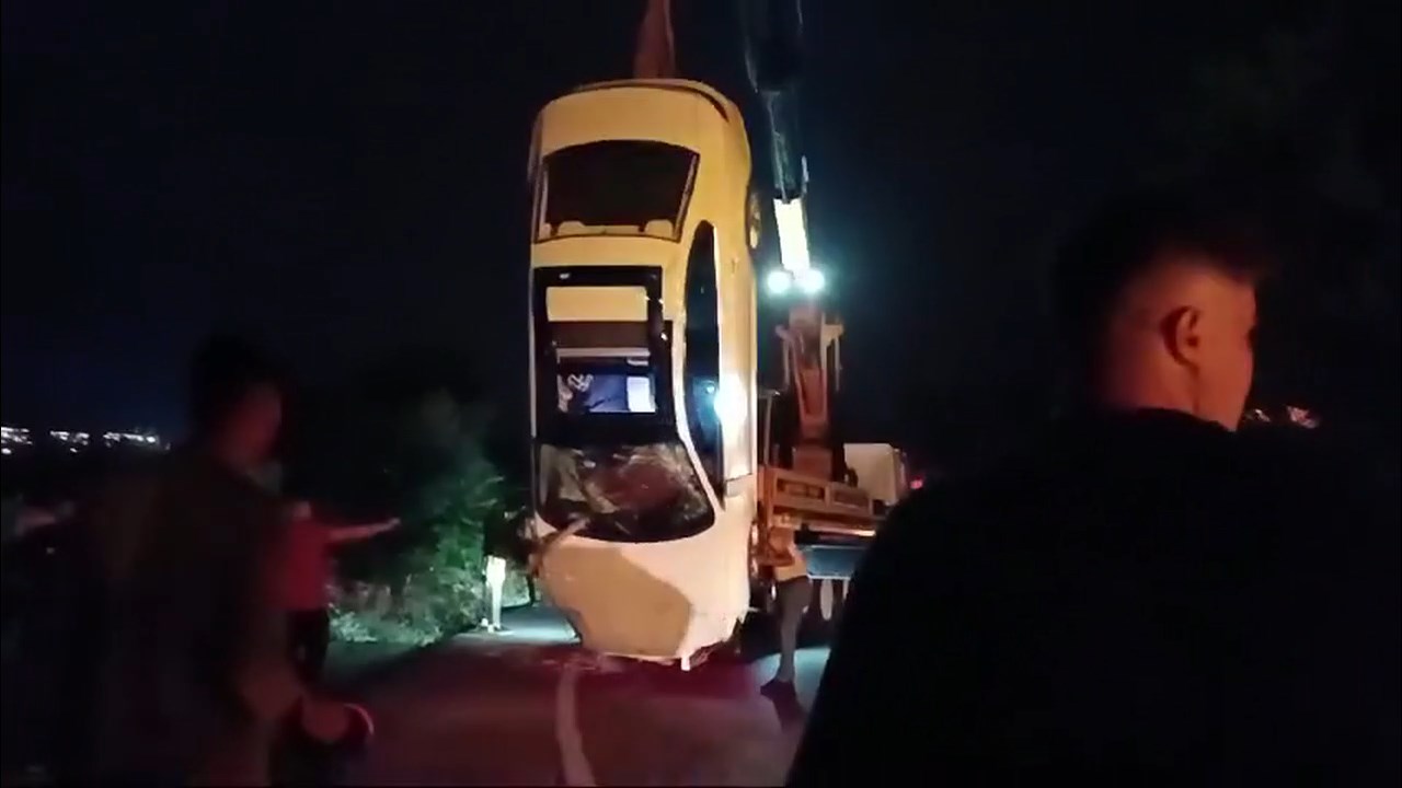 Erzinde Kaza.mp4 Snapshot 01.22.171