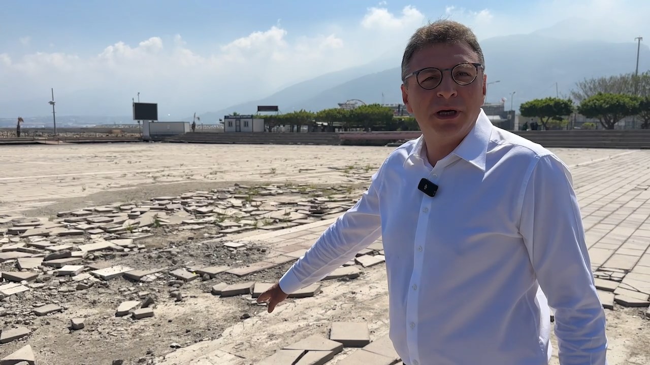 Mehmet Dönmez Anıt .Mp4 Snapshot 01.36.209