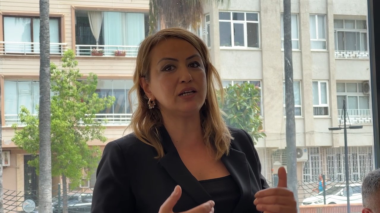 Nermin Muhtarlar .Mp4 Snapshot 04.45.040