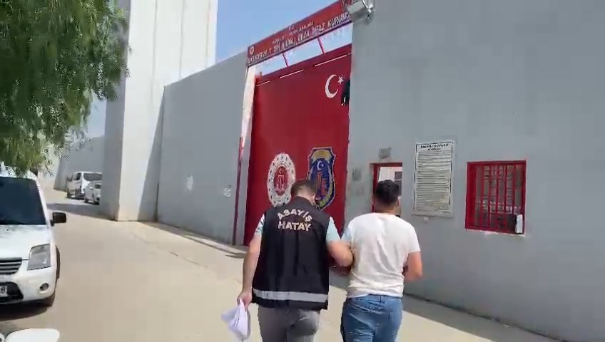 Whatsapp Video 2024 06 20 At 23.49.51.Mp4 Snapshot 00.02.475