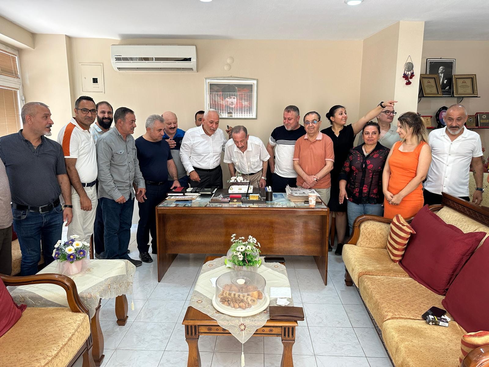 452638245 4028191780741822 193484665367922275 N