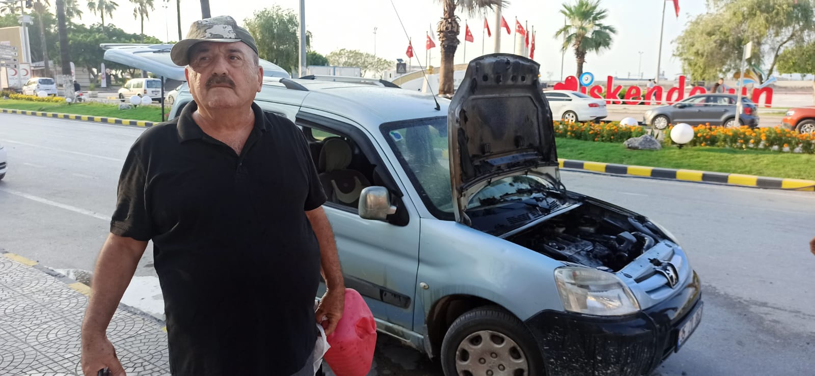 96398642 4Bec 4733 9412 99B613B78511