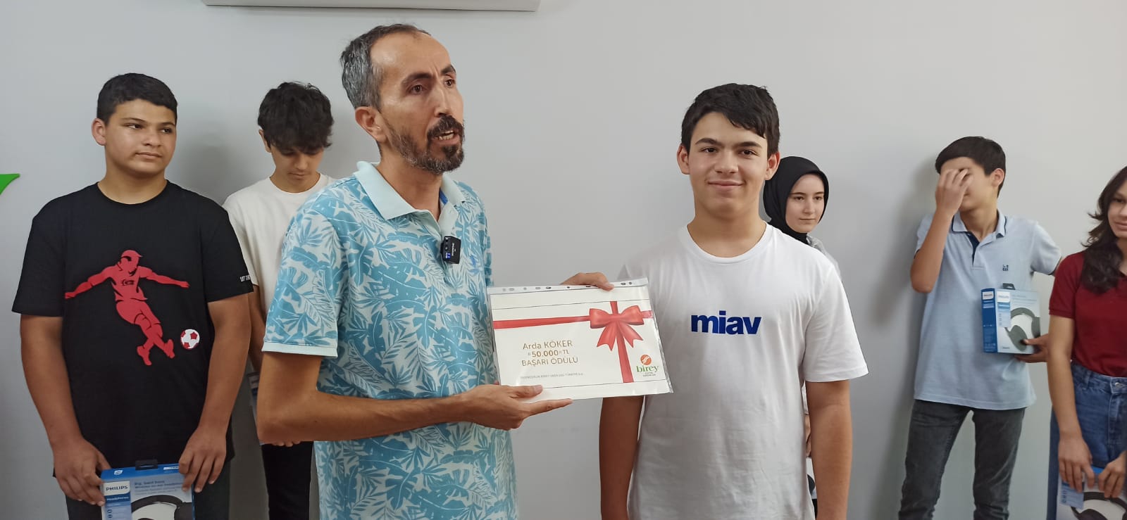 Ab36F102 7902 413D Bc76 110Eeb9C307E