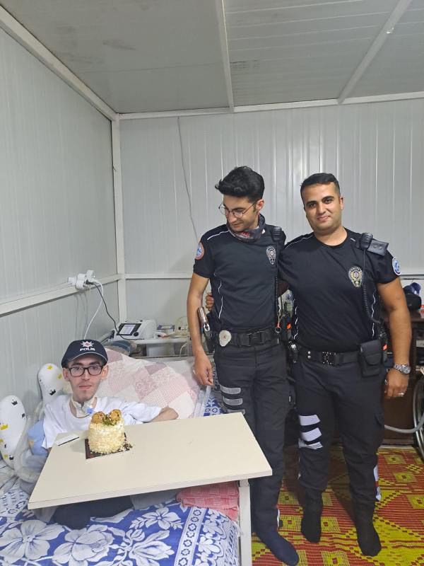 Dmd Hastası Polisler 1