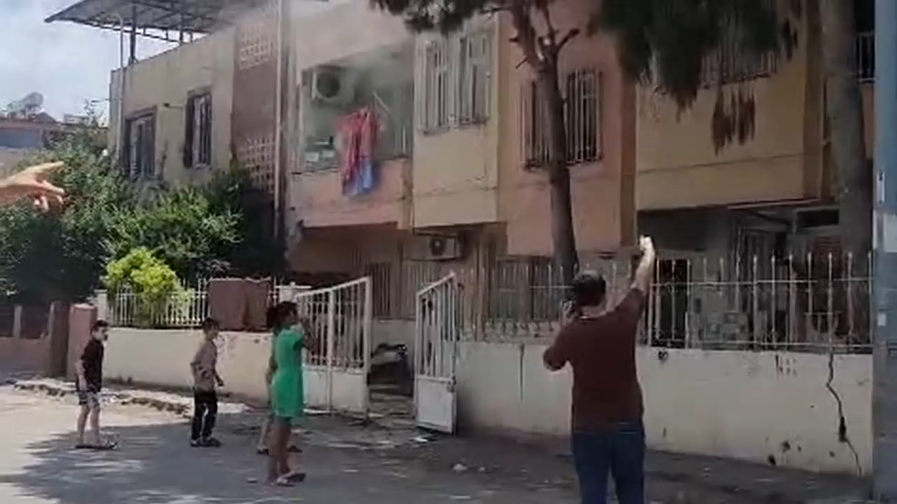 Ev Yangini Korkuttu.mp4 Snapshot 00.06.750