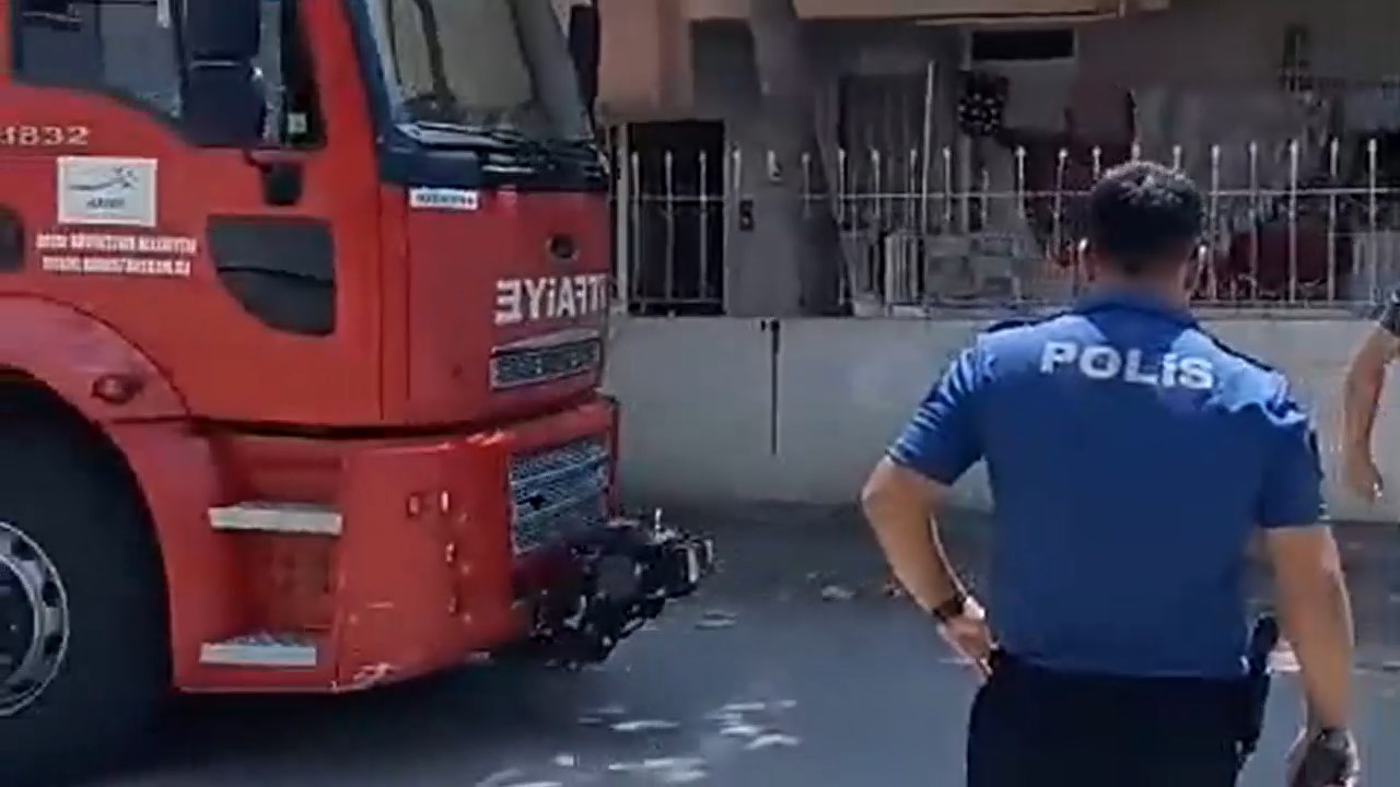 Ev Yangini Korkuttu.mp4 Snapshot 00.22.688