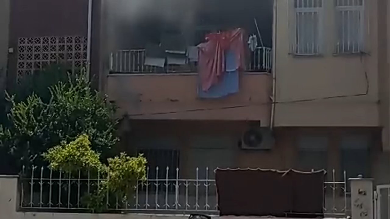 Ev Yangini Korkuttu.mp4 Snapshot 00.48.770