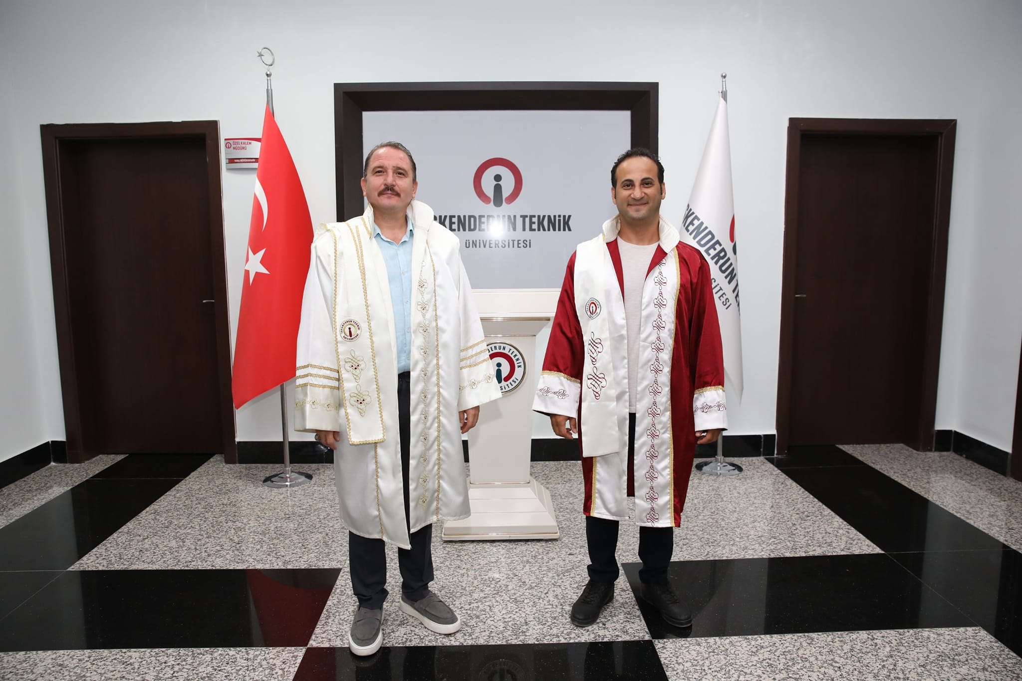 453437624 900636938773030 7086669637362802872 N