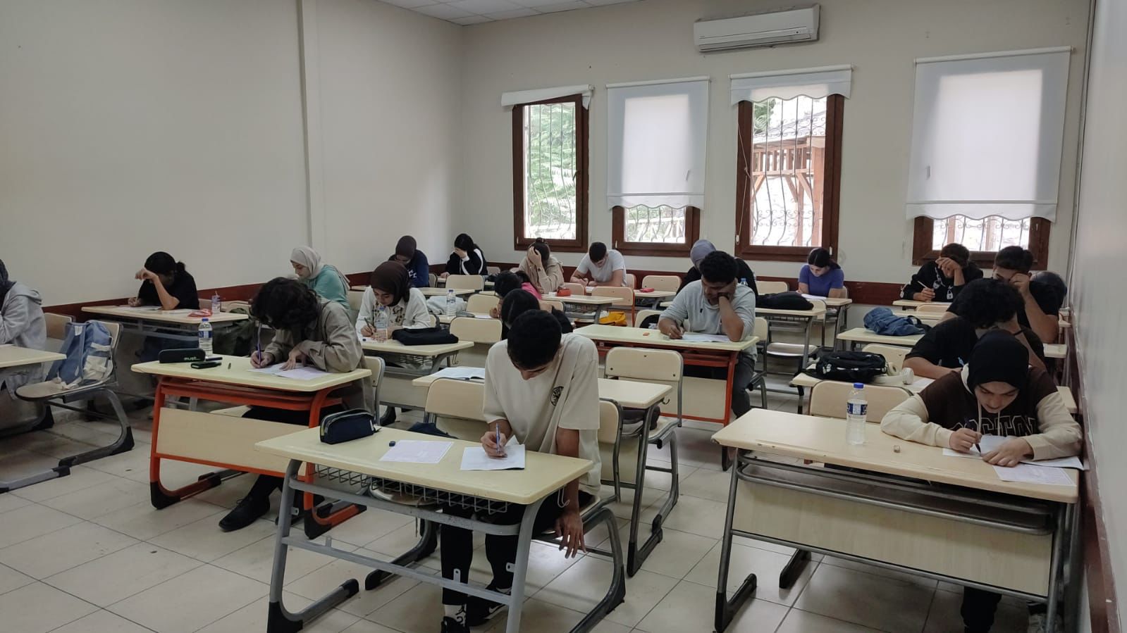 9800E390 C0Bb 4327 9F16 12A2Ae686Fd5