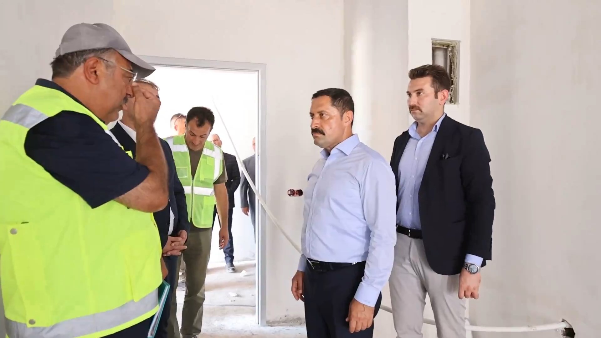 X2 Twitter.com Bf Cm Ywd1 Q I Lx L X7F(1080P).Mp4 Snapshot 00.36.217