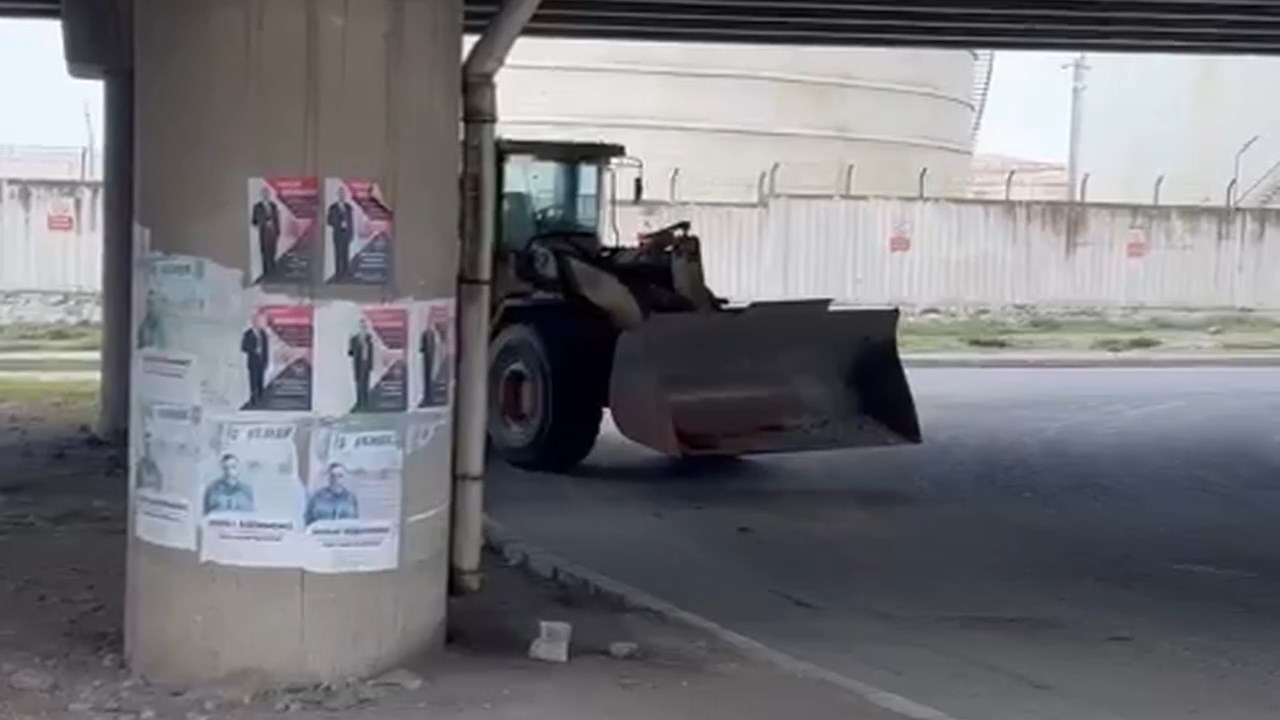 Xx.mp4 Snapshot 00.06.085