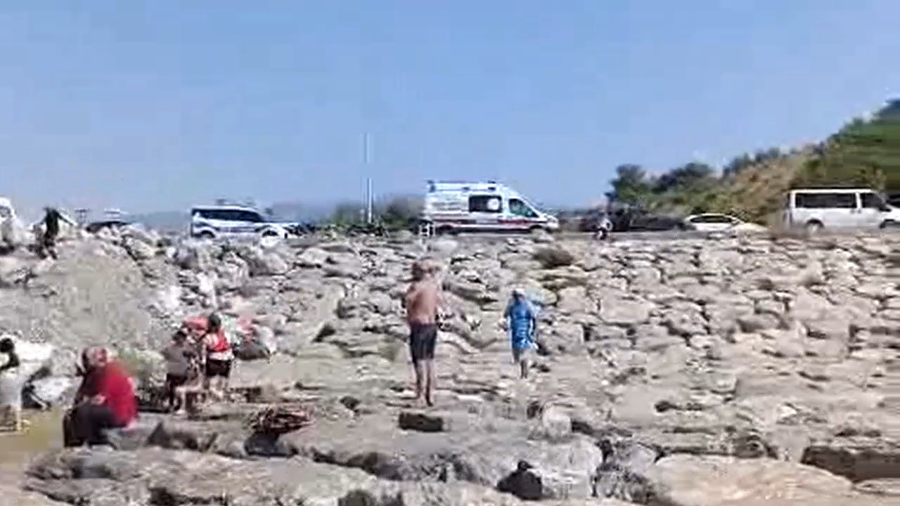 Yalikent Bogulma.mp4 Snapshot 00.18.625