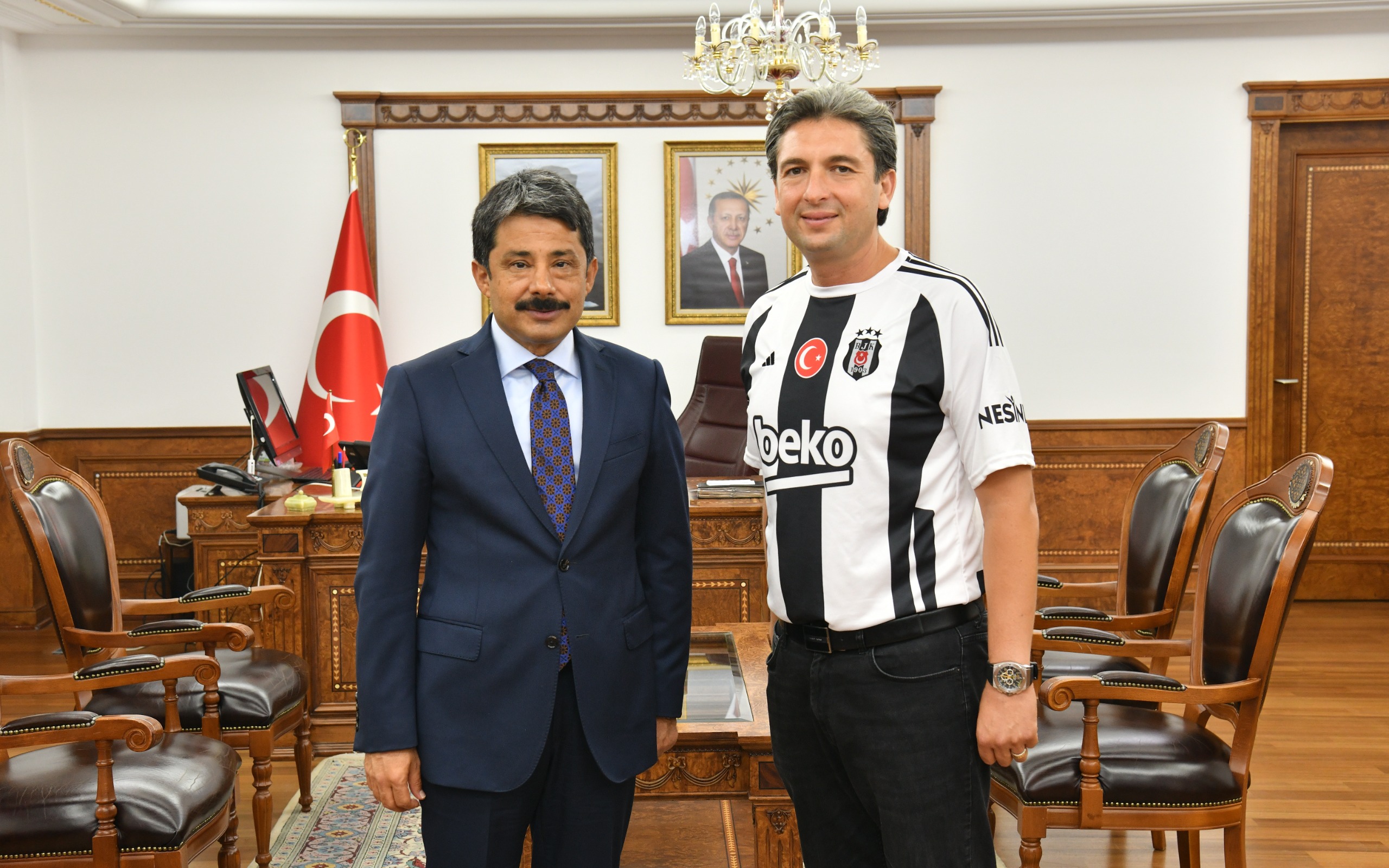 05A63Eb5 C9Ad 4C77 8915 B058D7F175B4