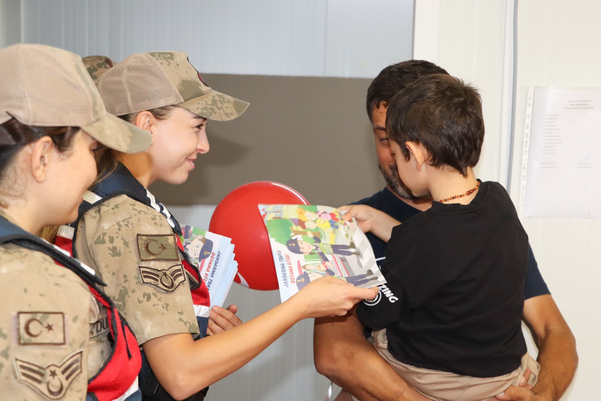 988D2155 4A87 474C 91B8 A02525B2F0Da