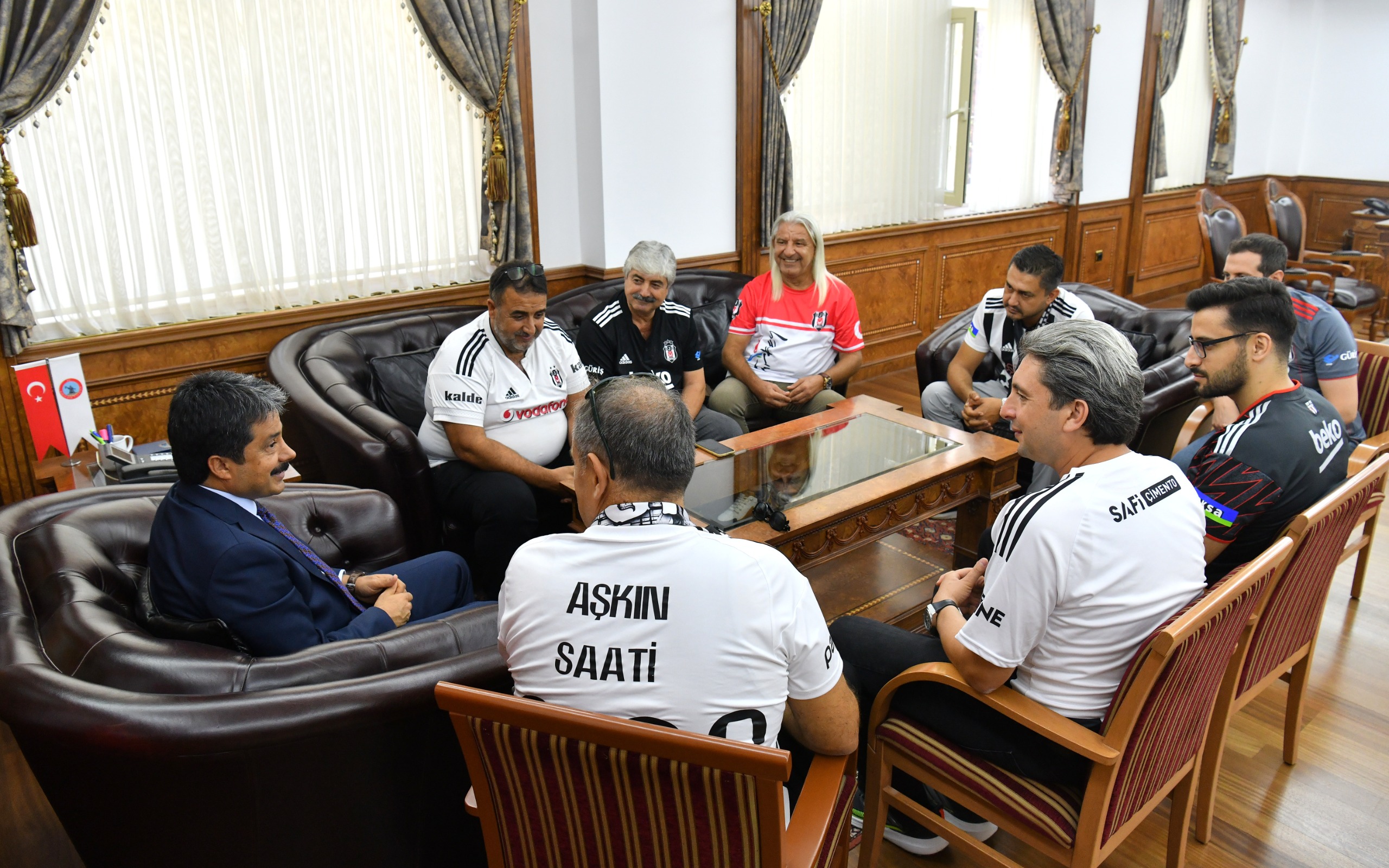 Baabeb44 B391 4F19 98D9 2Ac5E113F53F