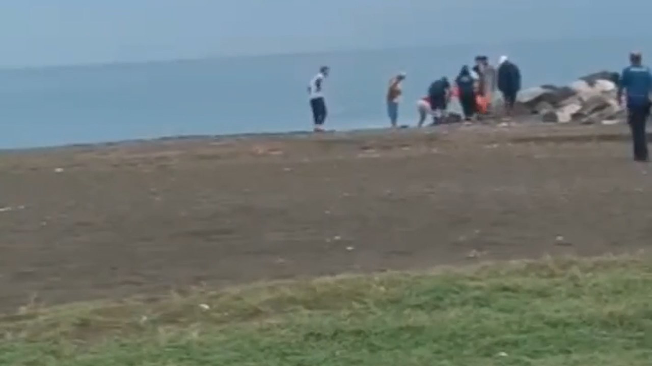 Denizde Kalpkrizi.mp4 Snapshot 00.08.172