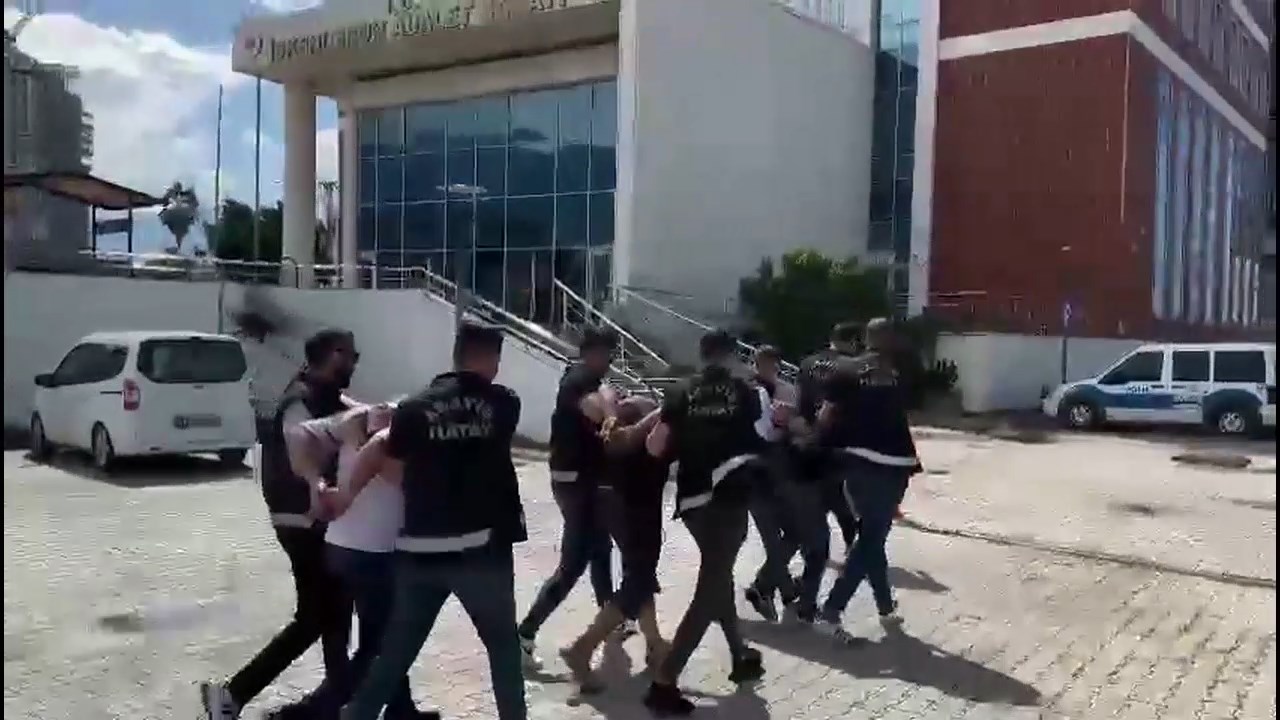 Motosiklet Hirsizligi Dort Tutuklama.mp4 Snapshot 00.36.366