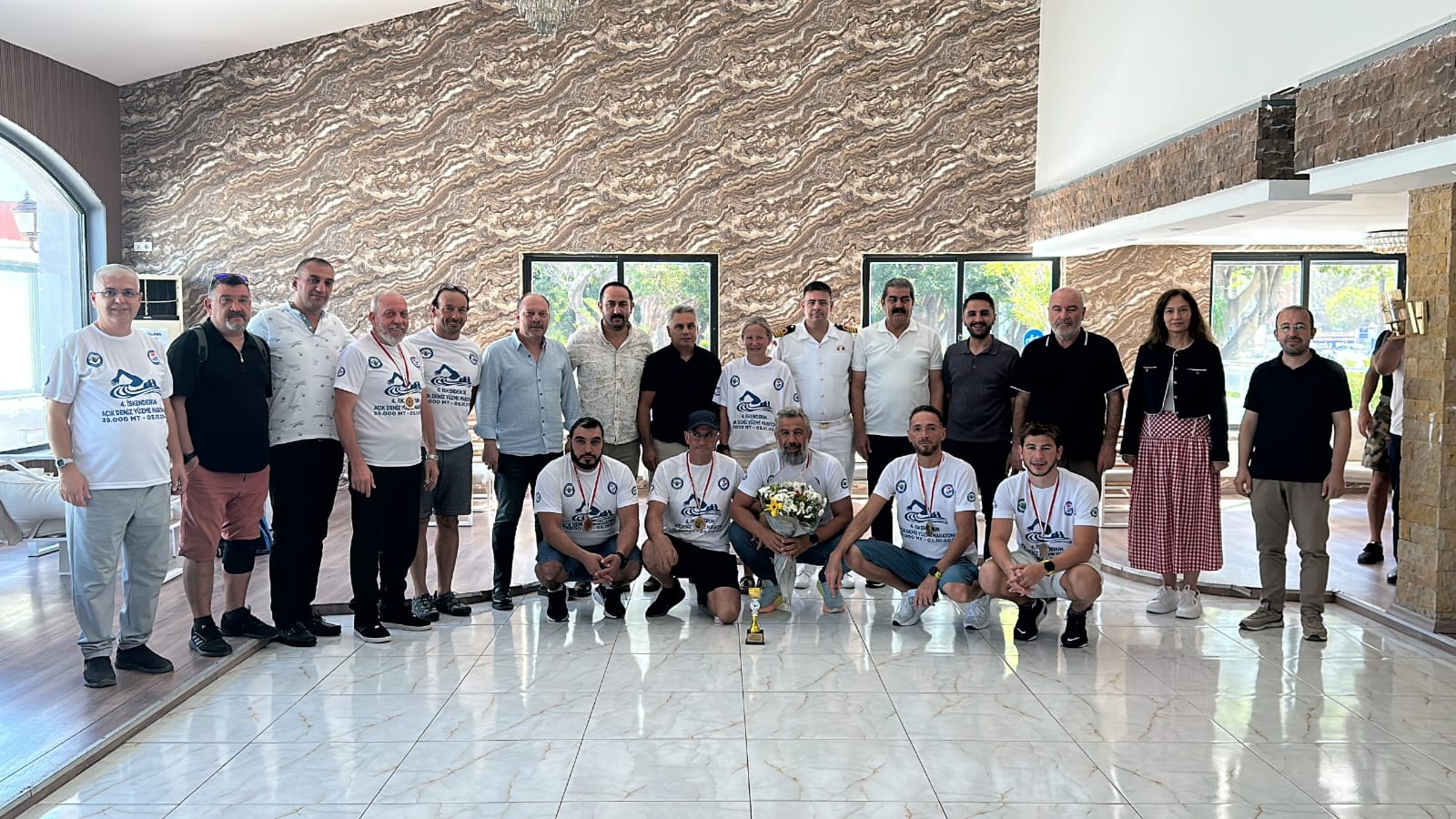 17B13301 F694 4F06 88B8 704879754521