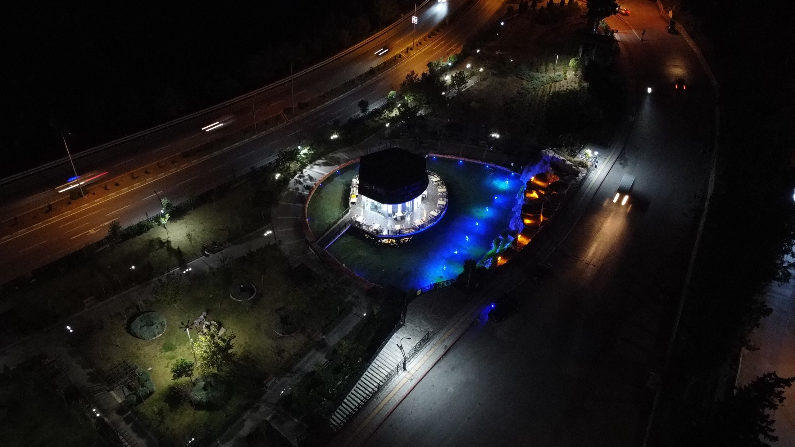 4B36584C 829B 4Bf4 97Cf Ae0762Ca45E9