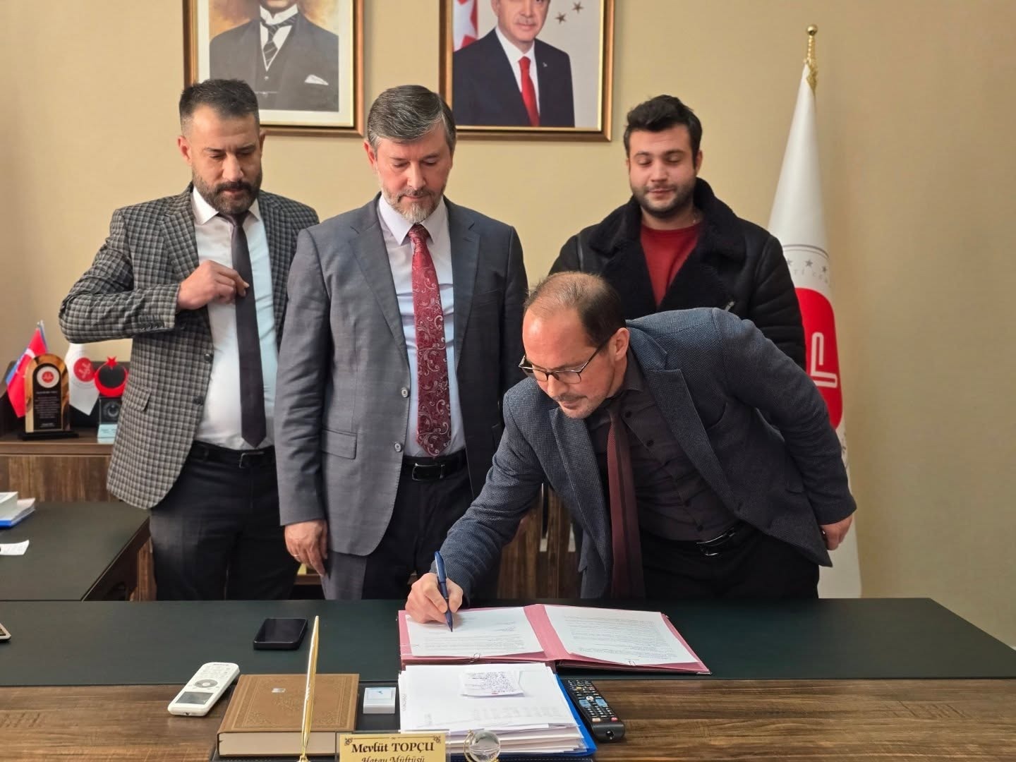 5F8B79B2 7195 4E94 8500 529B7274Ca6C