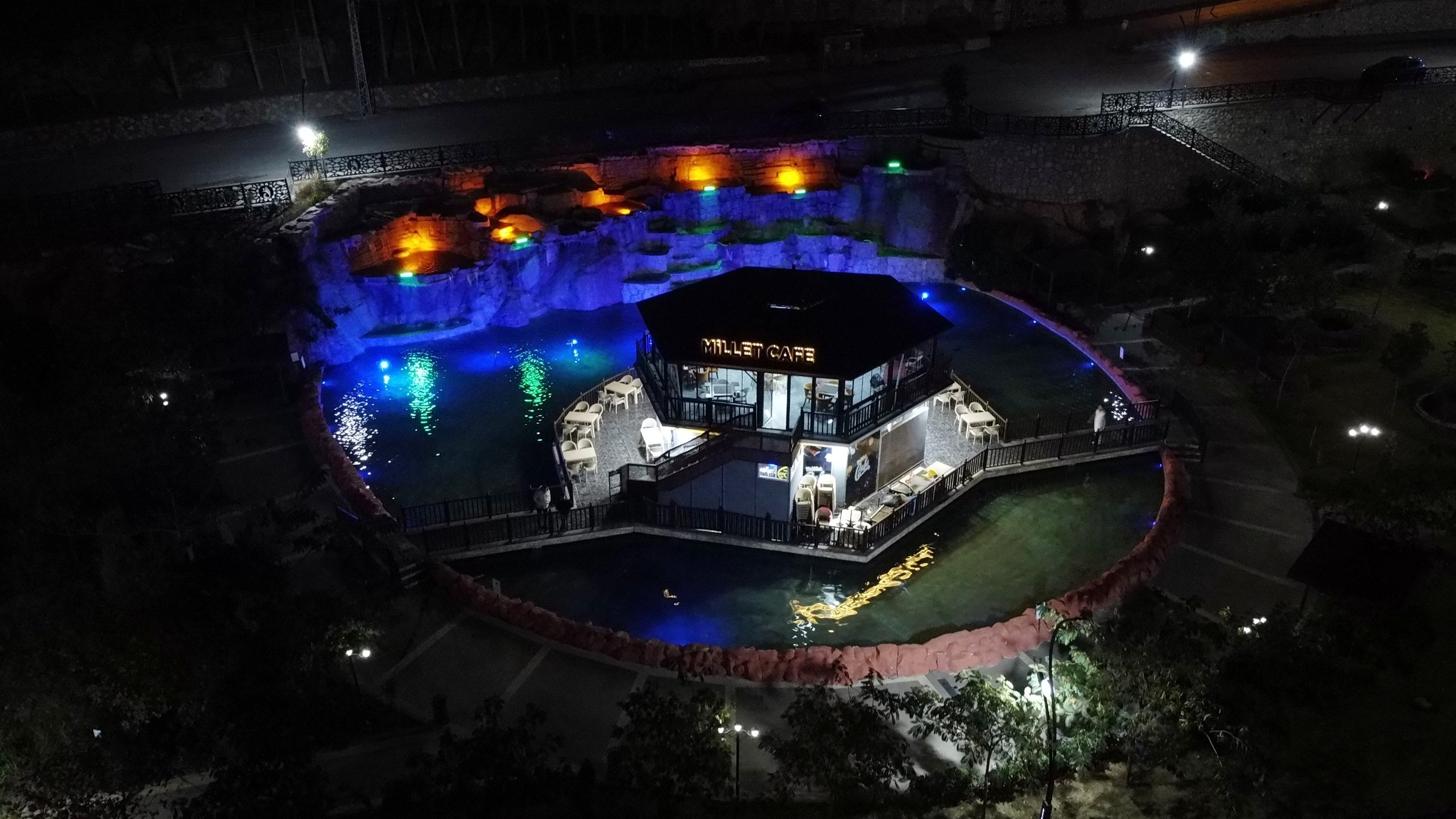 9B250Ed2 C814 4251 8Ccf 81C318Aba259