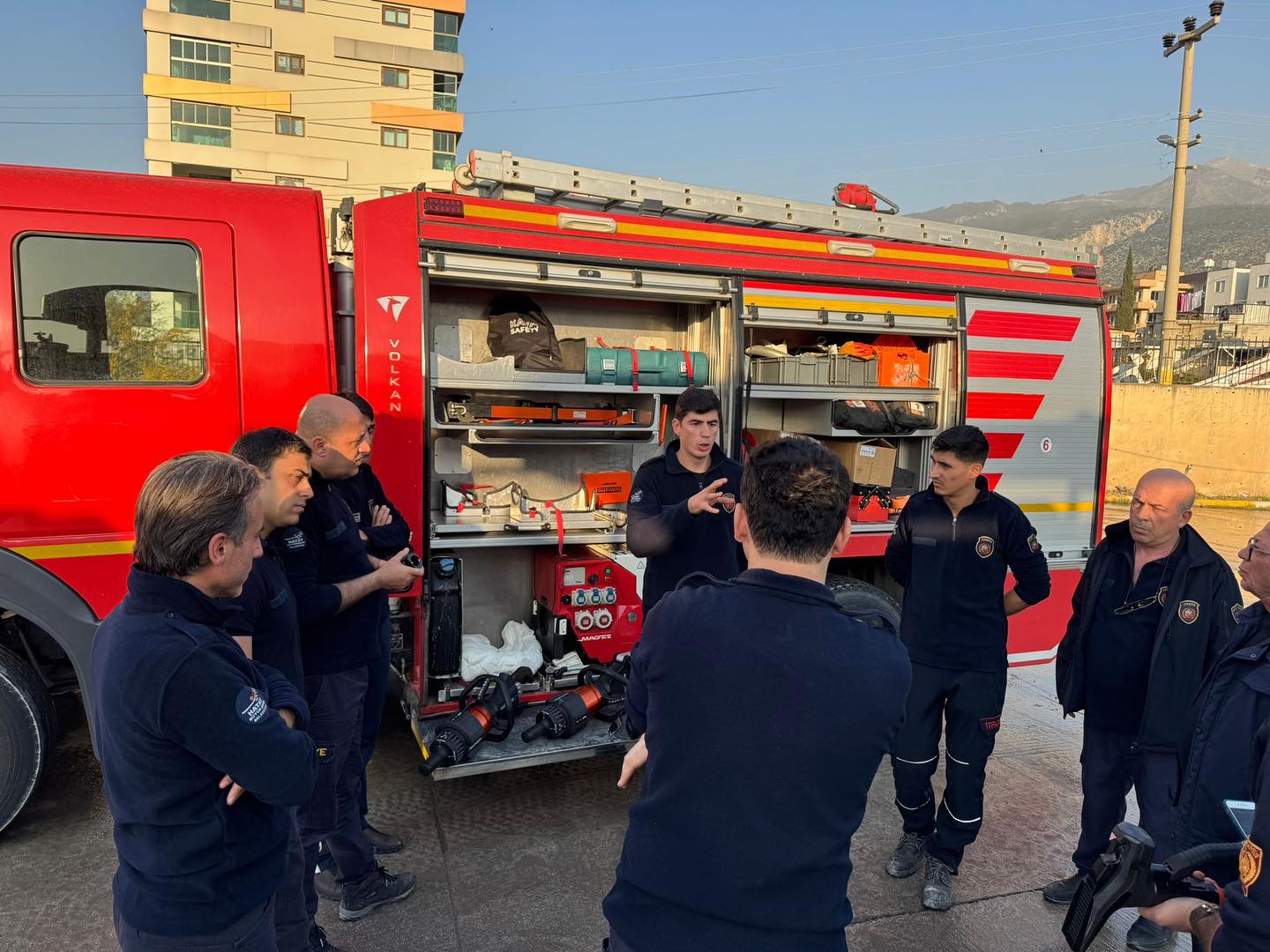 469724030 18260091739302183 8624300471465268582 N