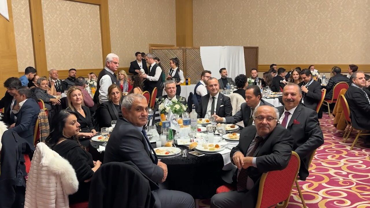 Beşiktaş Gece .Mp4 Snapshot 02.33.926