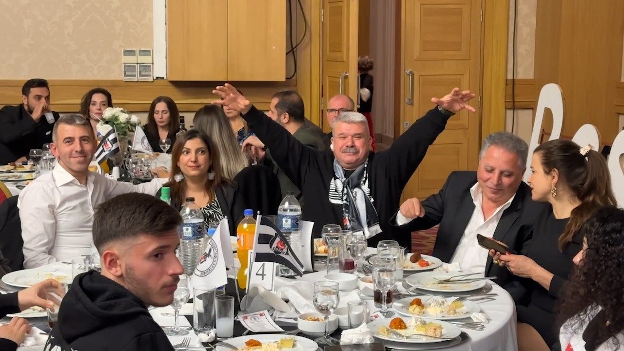 Beşiktaş Gece .Mp4 Snapshot 02.44.031