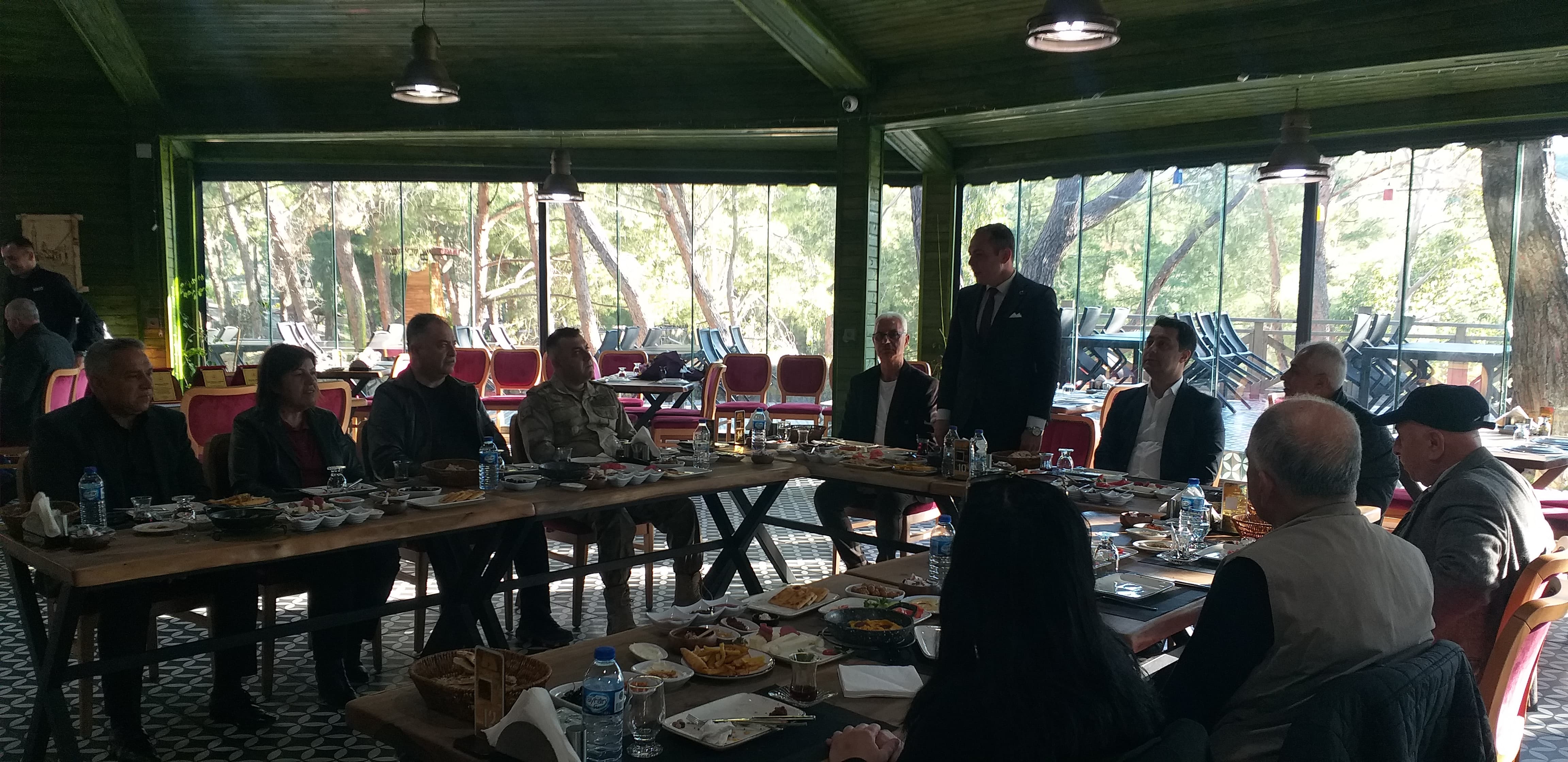 1Dbcbf0F 7Fd6 4C1E Bece Dda57Cce5923