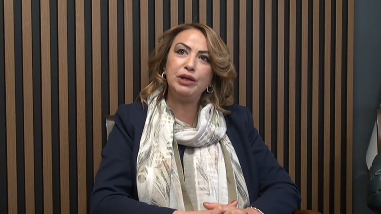 Nermin Kara Mücbir Sebep.mp4 Snapshot 00.15.858