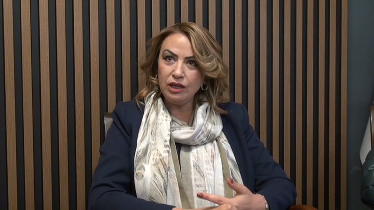 Nermin Kara Mücbir Sebep.mp4 Snapshot 00.17.549