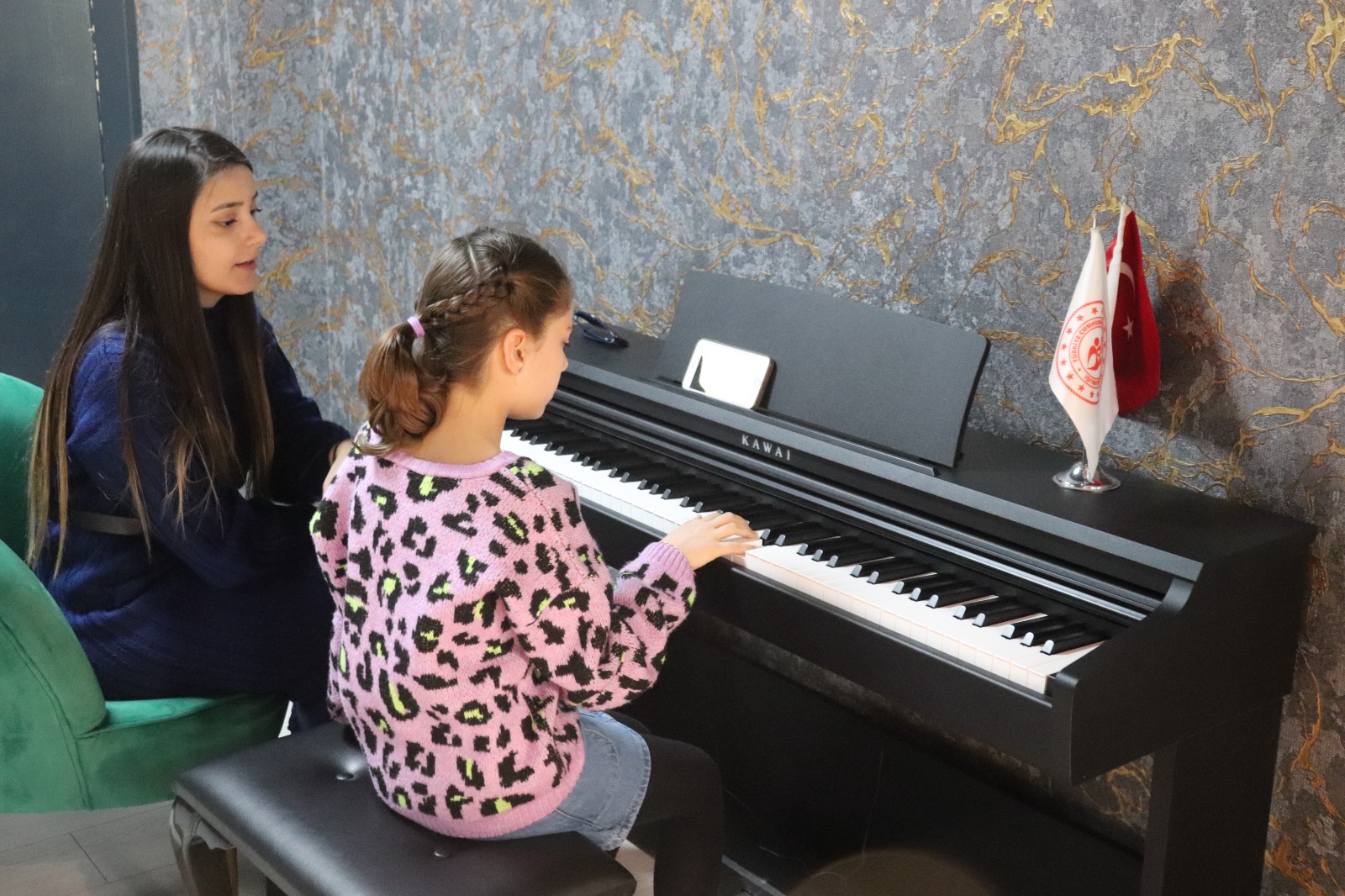 65850Cf9 B844 49Ad Af46 8Dd3505A9D6D