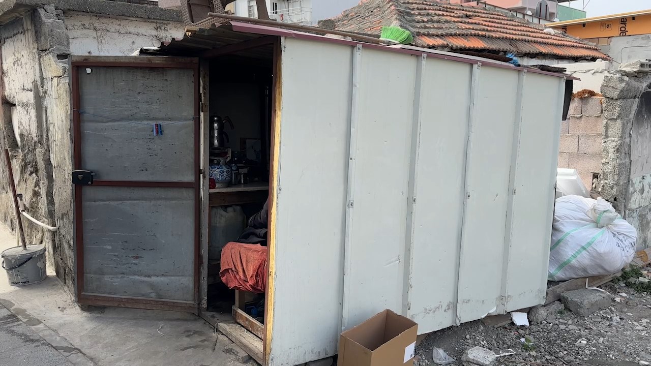 Barakada Yaşayanlar.mp4 Snapshot 00.42.678