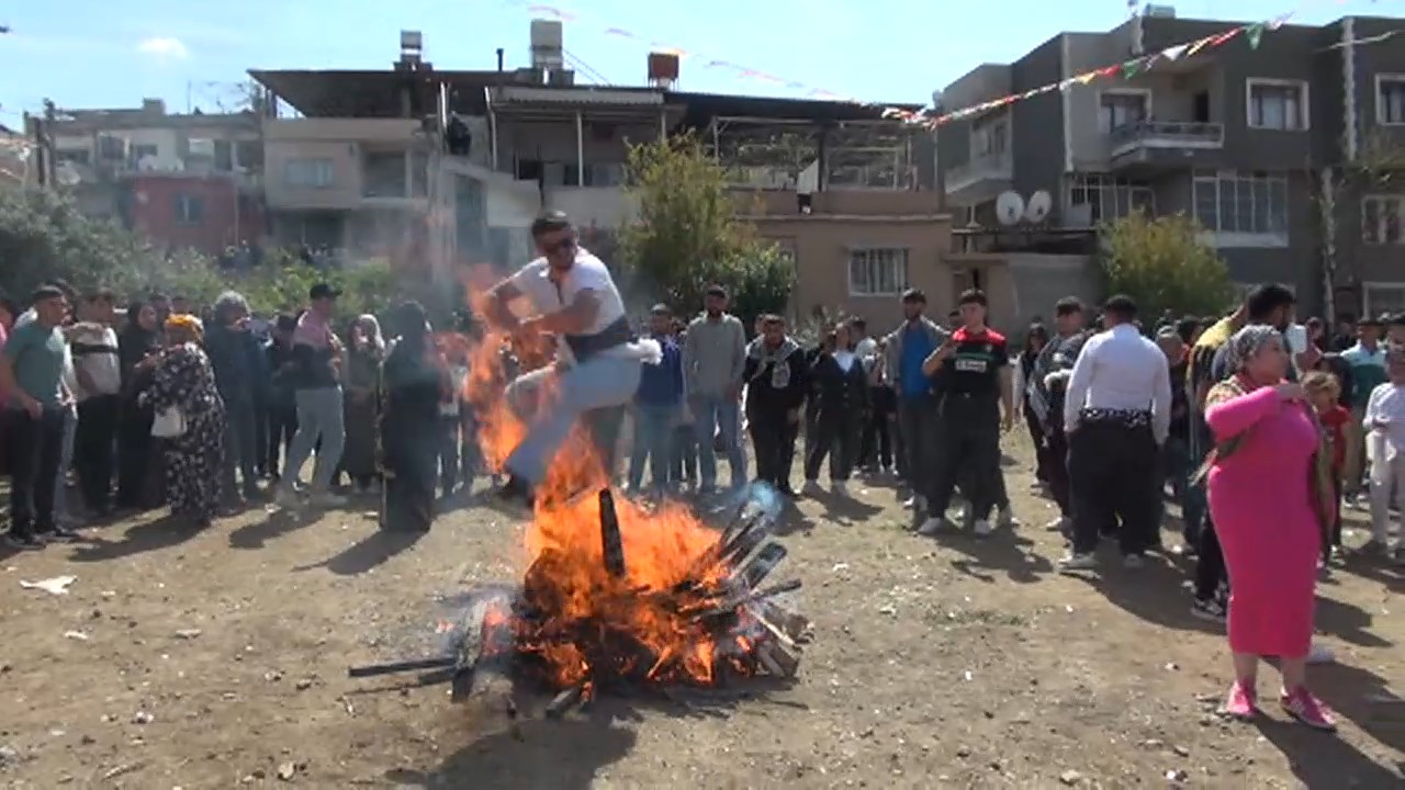 Nevruz Video.mp4 Snapshot 03.08.400