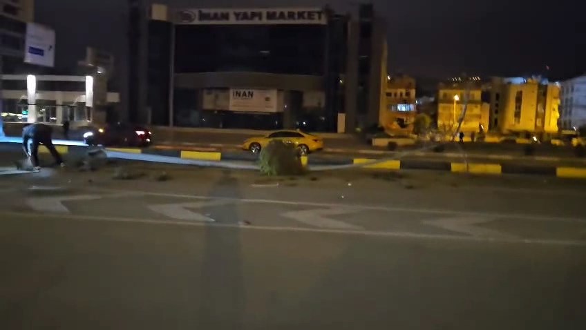 Whatsapp Video 2025 03 30 At 09.49.44.Mp4 Snapshot 00.01.415